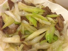 京葱羊肉-维吾尔餐厅(宜山路店)