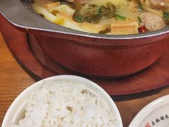 -周鱼小馆石锅酸菜鱼(活力汇店)