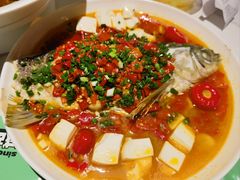 程氏泡椒半条鱼-鑫小城故事·藕汤·家常菜(台北一路总店)