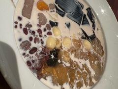 娟珊大满贯-RUXU入续糖水铺与包(卓悦中心店)