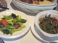 -八府香鸭·啫啫煲(华山路店)