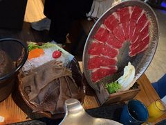 -湊湊火锅·茶憩(南京东路悦荟店)