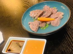 清泉小牛肉-柒园·三十年创意杭帮菜(龙湖滨江天街店)