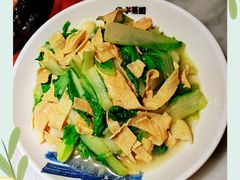 杭白菜炒豆皮-小菜园新徽菜(常州武进吾悦店)