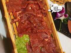 黑椒牛排-菌子鲜汤野生菌锅
