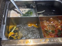 -巴渝瓦肆重庆鲜火锅(宝龙环湖店)