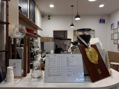 -白鹅咖啡(金城花园店)