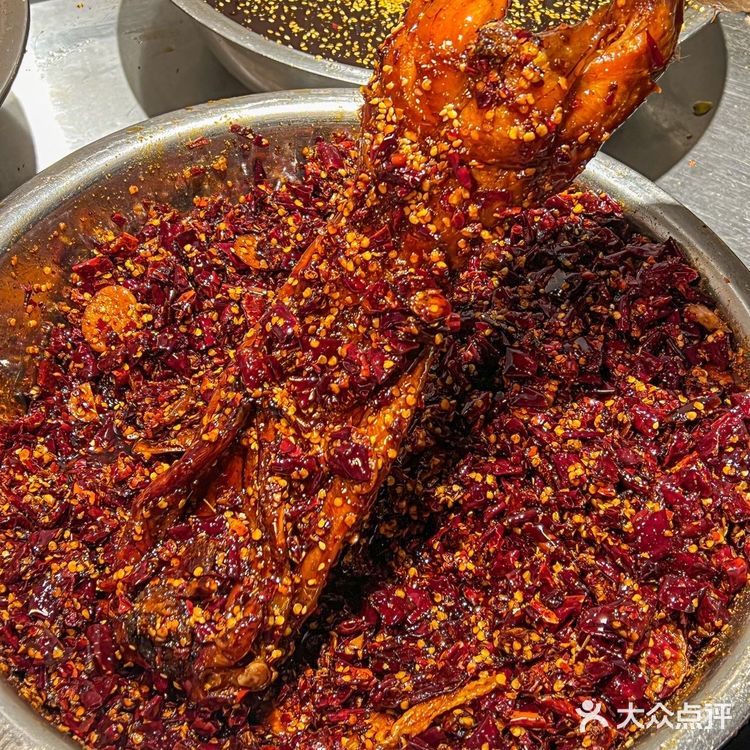 来重庆第一件事：直奔这家手撕兔！！！