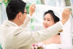 -雪中彩影婚纱摄影·微光艺术中心