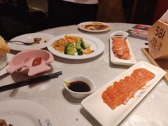 -四海一家自助餐(益田假日广场店)