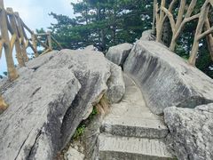 -罗田薄刀峰风景区