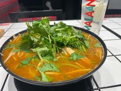 -肥汁米蘭香港米线(长宁来福士店)