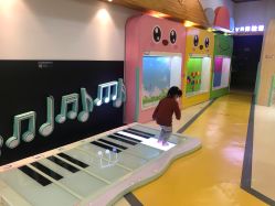 -多多淘儿童体验中心(重庆来福士店)