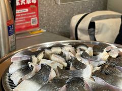 -围炉肉舍•炭烤活鳗•丹东海鲜烤肉(步行街店)