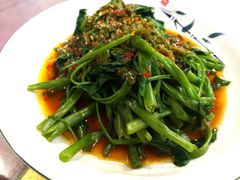剁椒藤菜-洪霞餐馆