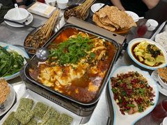 -邹胖哥好好吃餐馆(荔波美食街店)