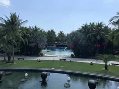 -三亚湾海居铂尔曼度假酒店