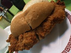 猪扒包-胜利茶餐室