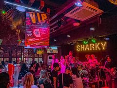 -鲨鱼美式餐厅酒吧Sharky