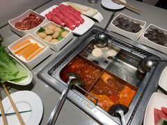 -海底捞火锅(让胡路万达店)