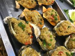 -覃记海鲜美食餐厅