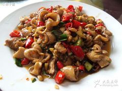 爆炒羊肥肠-老李家肉饼