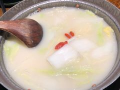 -吃饭皇帝大土家民族菜(正大广场店)