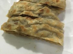 -溢心园香河肉饼总店