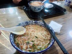 -陇上全荟兰州传统牛肉面(延吉路店)