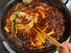 -鸿顺老铁锅美蛙鱼府(解放碑店)