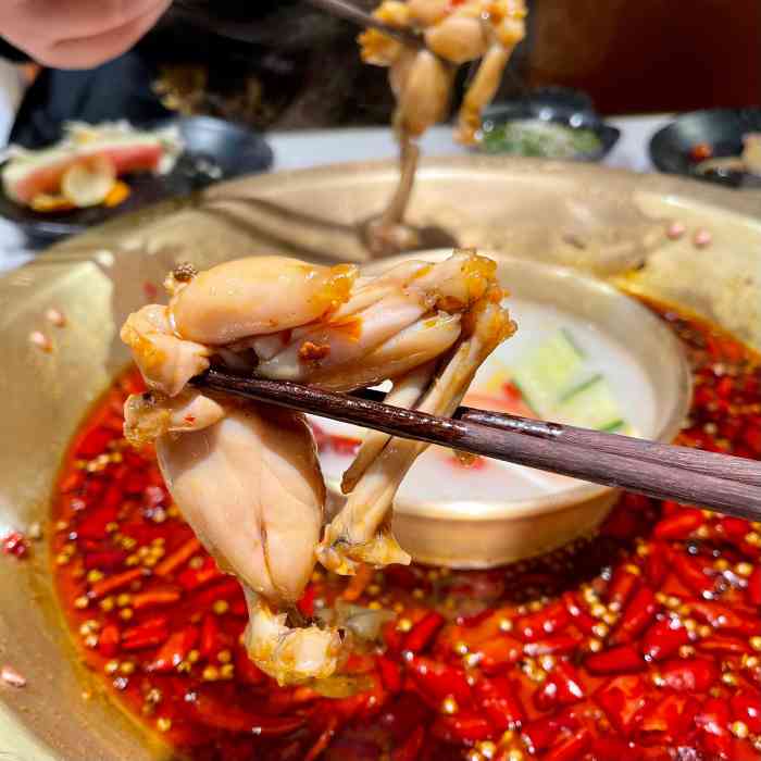 观小官美蛙鱼头(银泰城店)