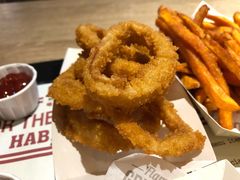 洋葱圈-The Habit Burger Grill 哈比特汉堡(复兴soho店)