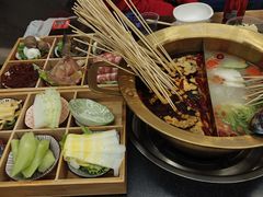 -娜姐鲜牛肉串串火锅(藏龙岛店)