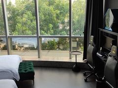 -粤塔H轻奢电竞酒店(海珠广州塔中山大学店)