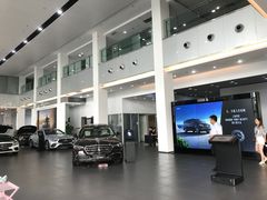 -奔驰上海利星(七宝店)