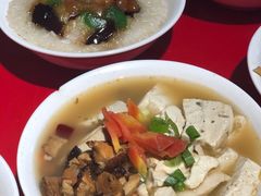 -蓝田九大碗民俗食府(蓝田店)