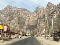 -百里峡七彩艺术小镇