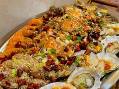 -东来菜馆•手抓海鲜家常菜•海鲜锅贴(鸽子窝店)