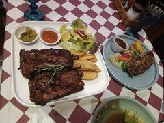 -鲨鱼美式餐厅酒吧Sharky