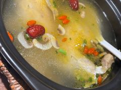 农家草鸡汤-欢乐蟹庄·精品农家乐(阳澄湖莲花岛店)