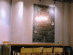 大堂-HELLO 27 意面·沙拉·帕尼尼