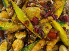 -江城燕子大排档(江汉路步行街店)