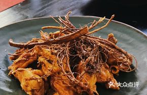 Five-fingered Mulberry Soy Sauce Chicken