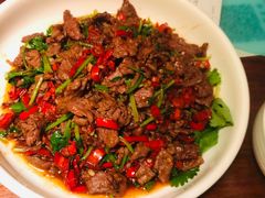 辣炒黄牛党-大灰狼(中心书城店)