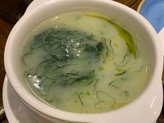 葡国薯蓉青菜汤-福龙葡国餐(百老汇店)