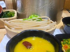 -独食火锅·半米屋台(直营总店)