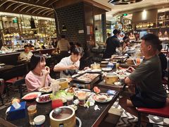 -钱小奴海鲜自助黑金店(杭州滨江龙湖店)