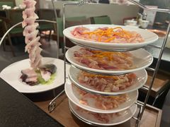 -得意咚瓜·顺德鱼生·冬瓜火锅(深圳首店)