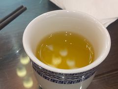 -笑来喜馄饨小笼工坊(通扬路店)