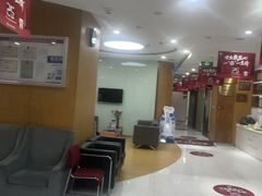 -雅悦齿科(顾村公园店)